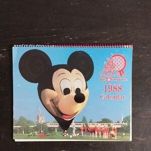 Walt Disney World 1988 Mickey Mouse Calendar